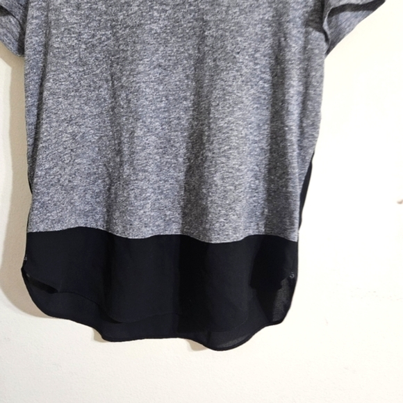 Express Color Block Blouse - Picture 4 of 4